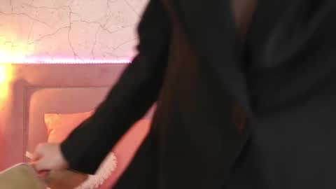 Channelangeless online show from 10.17.25