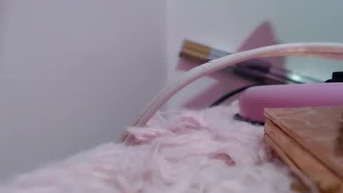 Snapshot of chantal_fuck chatting on 09.15.25 chantal_fuck online show from 09.15.25