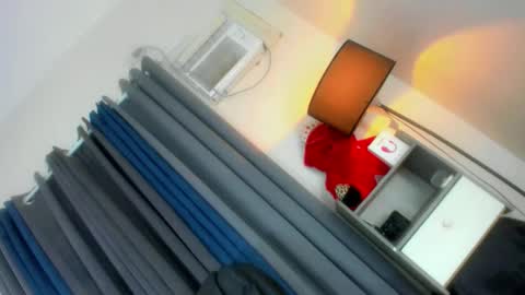 Snapshot of chantal_fuck chatting on 09.30.25 chantal_fuck online show from 09.30.25