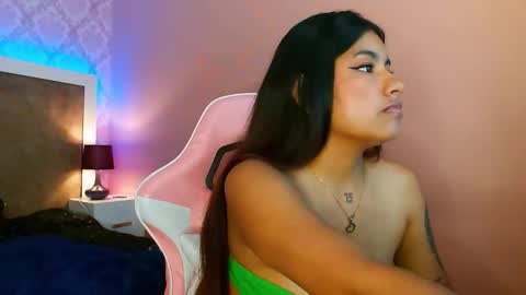  chantalpetit  online show from 09.10.25