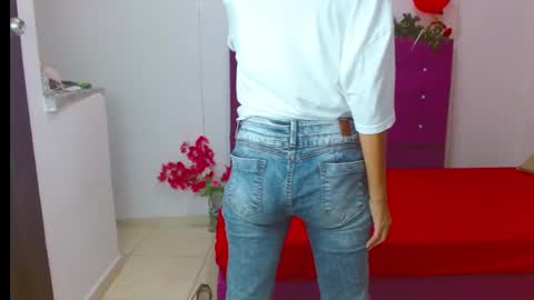 chantal sweety  and horny latina for u online show from 01.05.25