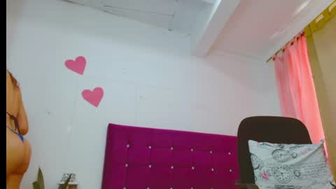 Snapshot of chantalsemenova2023 chatting on 06.20.26 chantal sweety and horny latina for u online show from 06.20.26