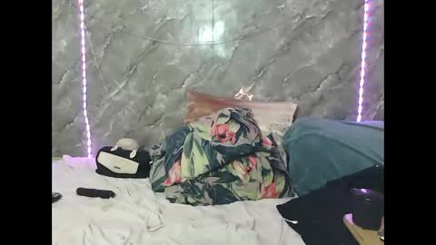 Zaria Vixen online show from 10.12.25