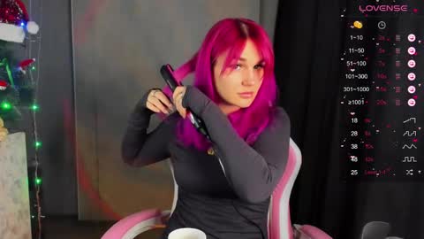 Suzanna Snow online show from 12.27.24