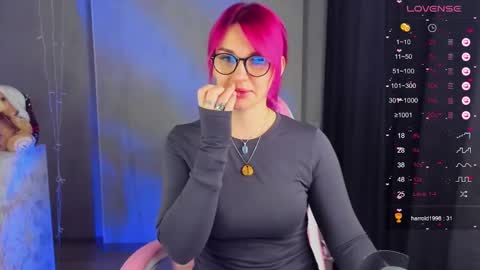 Suzanna Snow online show from 01.10.25