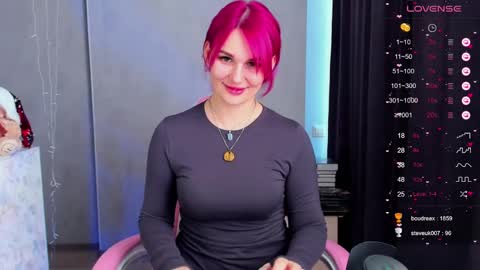 Suzanna Snow online show from 01.10.25