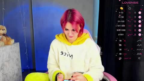 Suzanna Snow online show from 01.30.25