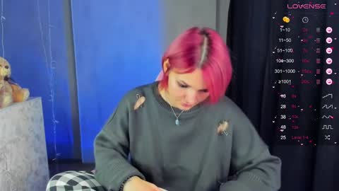 Suzanna Snow online show from 02.04.25