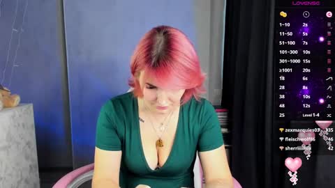 Suzanna Snow online show from 02.17.25