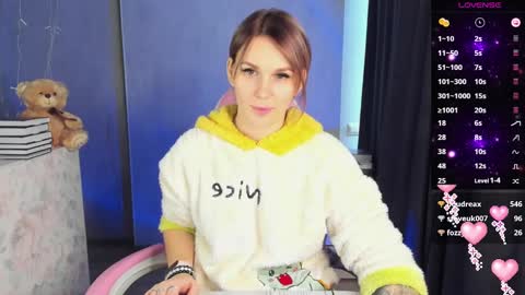 Suzanna Snow online show from 02.25.25