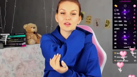 Suzanna Snow online show from 03.03.25