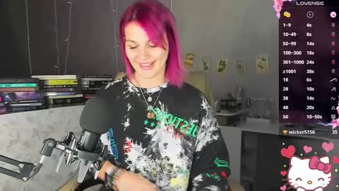 Suzanna Snow online show from 09.13.25