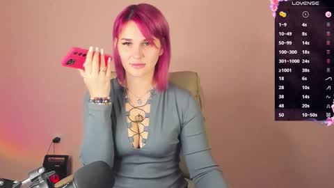 Suzanna Snow online show from 10.21.25