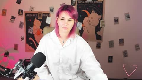 Suzanna Snow online show from 10.24.25