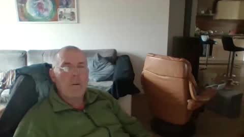 charles6064 online show from 02.18.25