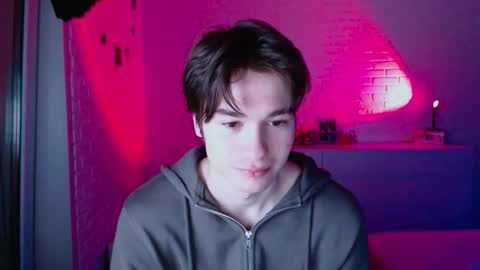 Snapshot of charleshanson69 chatting on 02.01.26 charleshanson69 online show from 02.01.26