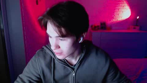 Snapshot of charleshanson69 chatting on 02.02.26 charleshanson69 online show from 02.02.26