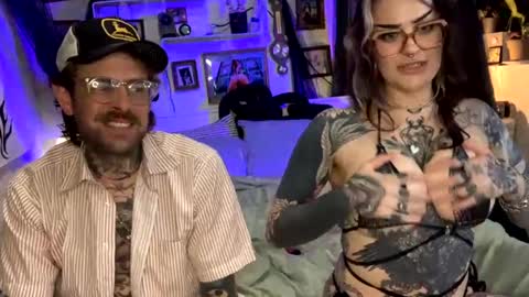 Snapshot of charlie_western chatting on 09.17.25 charlie_western online show from 09.17.25
