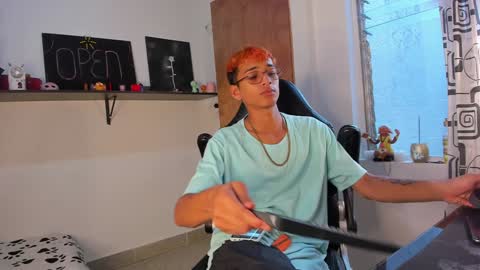 Charles Russo online show from 01.10.25