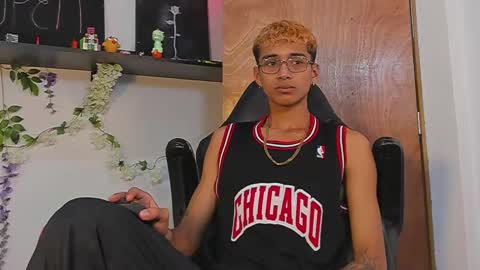 Charles Russo online show from 02.09.25