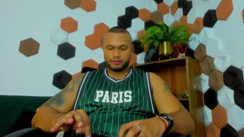   online show from 05.12.26