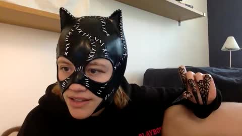 CharliesCherryRoomxoxoxoxo online show from 11.10.25