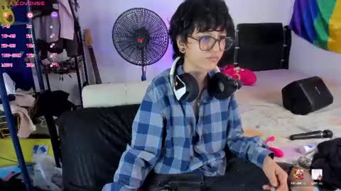 Snapshot of charlietaylorr__ chatting on 06.11.26 Charlie online show from 06.11.26