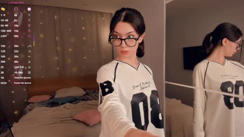 Yumi online show from 03.02.26