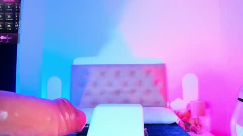 Charloott Evans online show from 12.11.24
