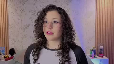 Snapshot of charlote__miller chatting on 06.26.26 You honey online show from 06.26.26