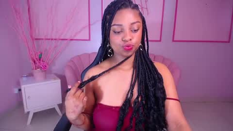 Snapshot of charlote_fun_a chatting on 12.14.24 Charlote online show from 12.14.24