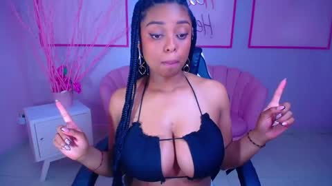 Snapshot of charlote_fun_a chatting on 12.16.24 Charlote online show from 12.16.24