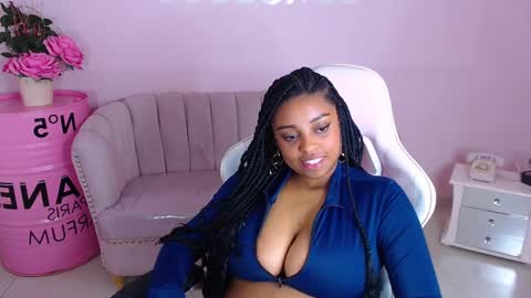 Snapshot of charlote_fun_a chatting on 12.18.24 Charlote online show from 12.18.24