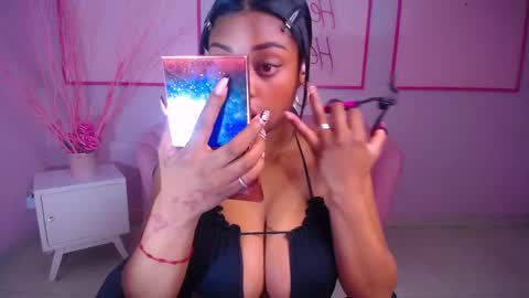 Snapshot of charlote_fun_a chatting on 01.24.25 Charlote online show from 01.24.25