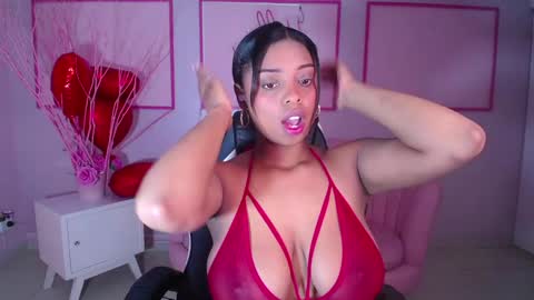 Snapshot of charlote_fun_a chatting on 03.10.25 Charlote online show from 03.10.25