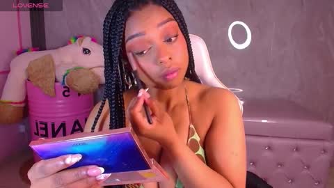 Charlote  online show from 11.18.25