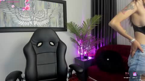 Charlote online show from 01.14.25