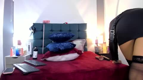 Snapshot of charlott_lens chatting on 09.12.25 Charlott online show from 09.12.25