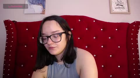 charlotte1_ls online show from 01.04.25