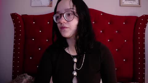charlotte1_ls online show from 03.05.25