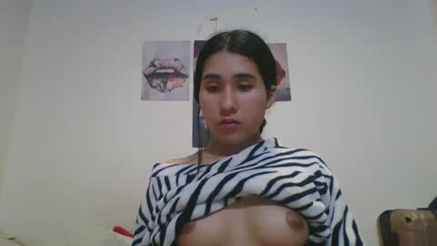 Snapshot of charlotte2852 chatting on 02.10.25 karinaa independent model online show from 02.10.25
