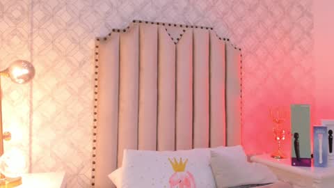   Charlotte  online show from 12.26.24