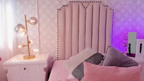   Charlotte  online show from 01.10.25