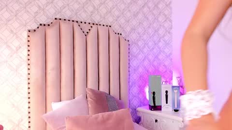   Charlotte  online show from 01.31.25