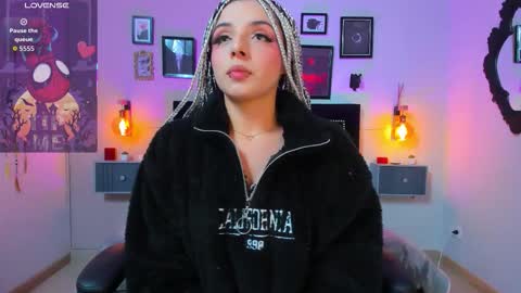 Charlotte online show from 11.10.25