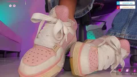 Snapshot of charlotte__grey chatting on 10.07.25 charlotte  grey online show from 10.07.25