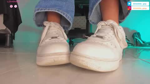 Snapshot of charlotte__grey chatting on 10.17.25 charlotte  grey online show from 10.17.25