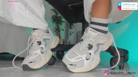 Snapshot of charlotte__grey chatting on 10.28.25 charlotte  grey online show from 10.28.25