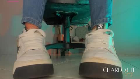 charlotte  grey online show from 11.26.25