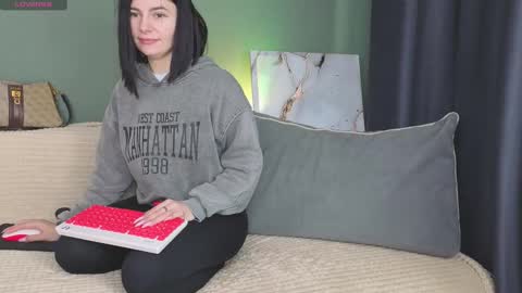 Charlotte online show from 10.03.25